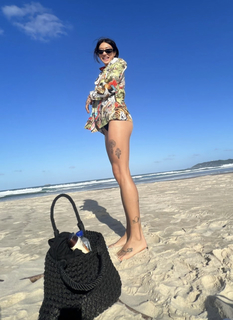 Peggy Gou feet photo thumbnail
