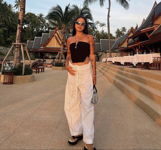 Peggy Gou feet photo thumbnail