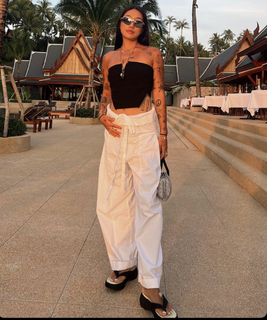 Peggy Gou feet photo thumbnail