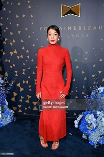 Peggy Gou feet photo thumbnail