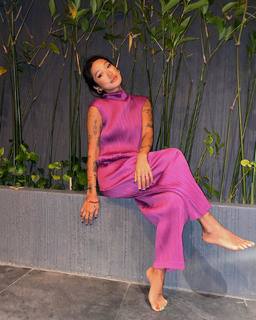 Peggy Gou feet photo thumbnail