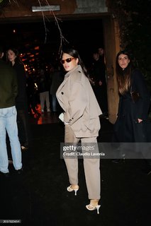 Peggy Gou feet photo thumbnail