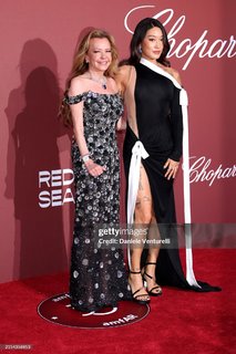 Peggy Gou feet photo thumbnail