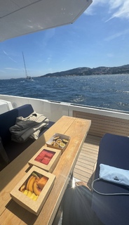 Peggy Gou feet photo thumbnail