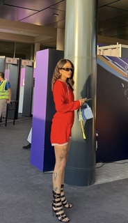 Peggy Gou feet photo thumbnail