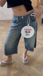 Peggy Gou feet photo thumbnail