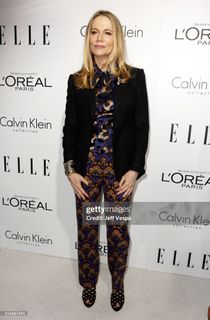 Peggy Lipton feet photo 3