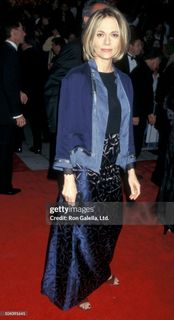 Peggy Lipton feet photo 18