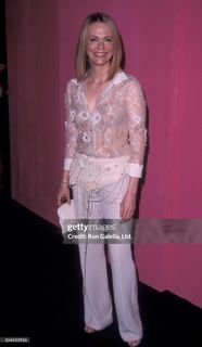 Peggy Lipton feet photo 17