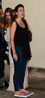 Pelin Akil feet photo thumbnail