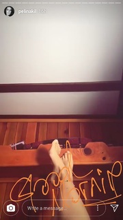 Pelin Akil feet photo thumbnail