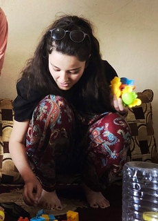 Pelin Akil feet photo thumbnail