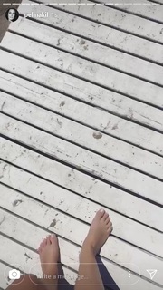 Pelin Akil feet photo thumbnail