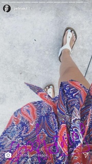 Pelin Akil feet photo thumbnail