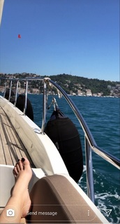 Pelin Akil feet photo thumbnail