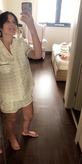 Pelin Akil feet photo thumbnail