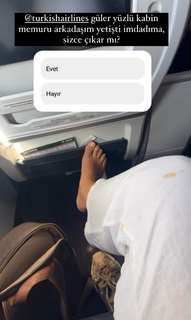 Pelin Akil feet photo thumbnail