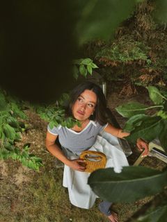 Pelin Akil feet photo thumbnail