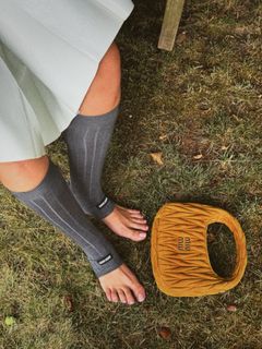 Pelin Akil feet photo thumbnail