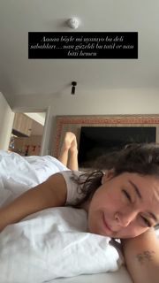 Pelin Akil feet photo 7