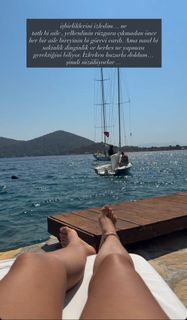 Pelin Akil feet photo 4