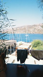 Pelin Akil feet photo 3