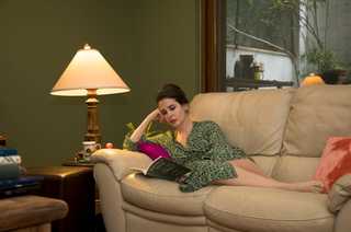 Pelin Batu feet photo 1
