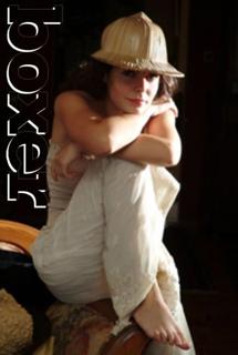 Pelin Batu feet photo 7