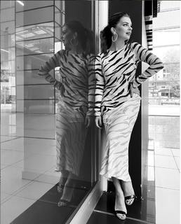 Pelin Karahan feet photo thumbnail