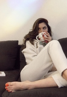 Pelin Uluksar feet photo 13