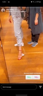 Pelin Uluksar feet photo 4