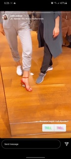 Pelin Uluksar feet photo 2