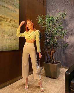 Pelin Uluksar feet photo 14