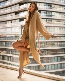 Pelin Uluksar feet photo 11