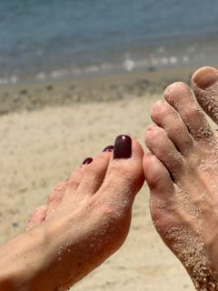 Pelin Uluksar feet photo 15