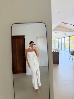 Pelin Uluksar feet photo 7