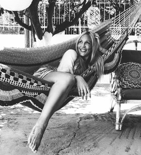 Penelope Anastasopoulou feet photo 12