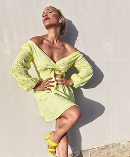 Penelope Anastasopoulou feet photo 7