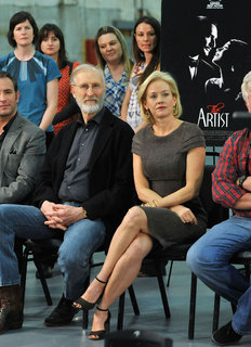 Penelope Ann Miller feet photo thumbnail