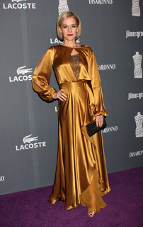 Penelope Ann Miller feet photo thumbnail