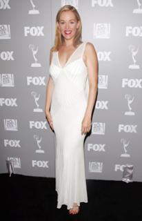 Penelope Ann Miller feet photo thumbnail