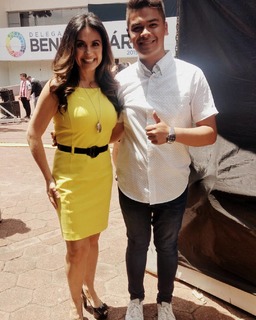 Penelope Menchaca feet photo thumbnail
