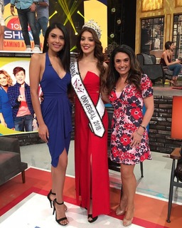 Penelope Menchaca feet photo thumbnail