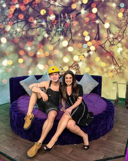 Penelope Menchaca feet photo thumbnail