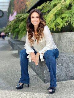 Penelope Menchaca feet photo thumbnail