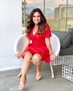 Penelope Menchaca feet photo thumbnail
