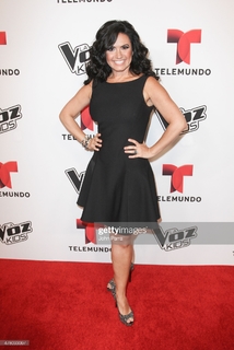 Penelope Menchaca feet photo thumbnail