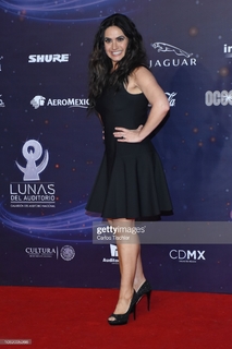 Penelope Menchaca feet photo thumbnail