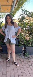 Penelope Menchaca feet photo thumbnail