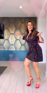 Penelope Menchaca feet photo thumbnail